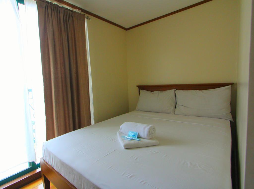 Isabelle Royale Makati Hotel Makati City ห้อง รูปภาพ
