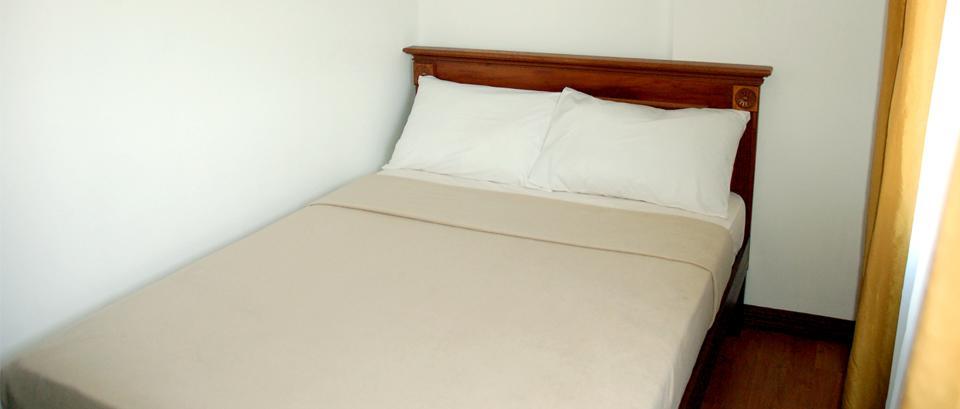Isabelle Royale Makati Hotel Makati City ภายนอก รูปภาพ